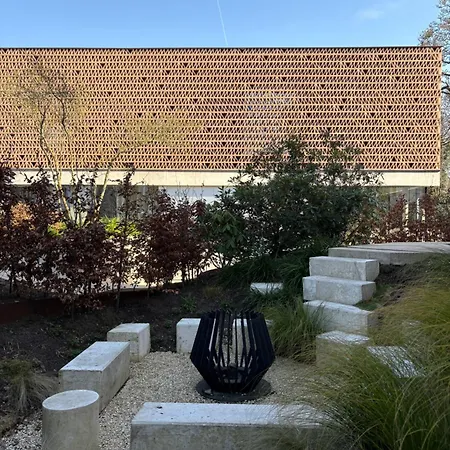 Dezwartefles Guest house